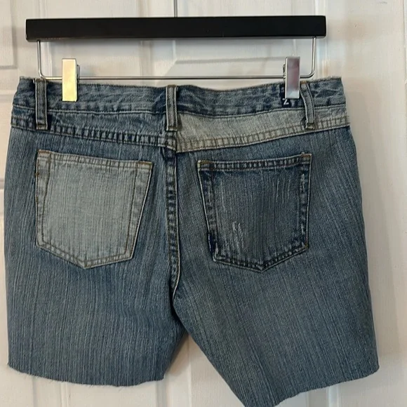 Juniors Zana Di Denim Patchwork Shorts Size 7 - Picture 6 of 7